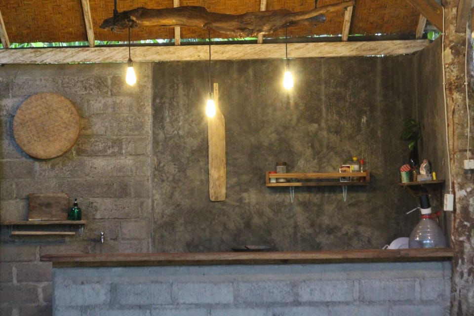 Jungle House - surf & stay Hostel in Pekutatan