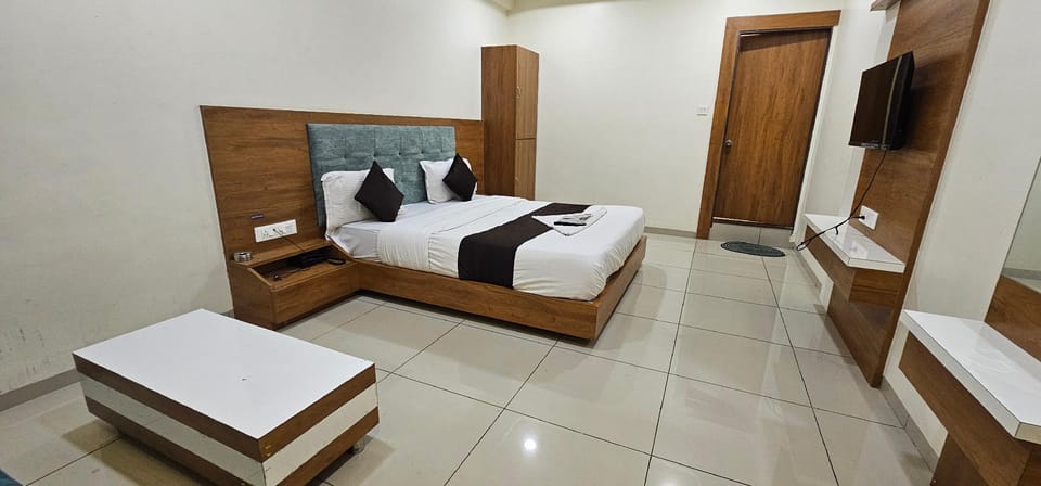 Hotel Akshar Palace Hotel in Vadodara