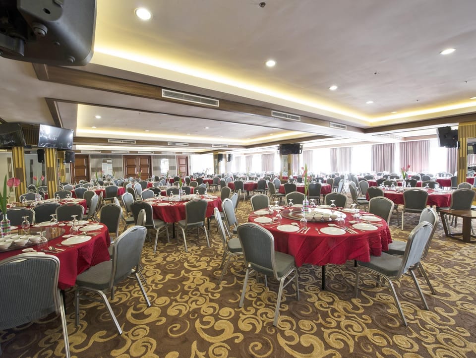 Newtown Plaza Hotel Hotel in Baguio