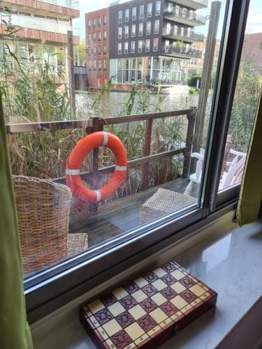 GREAT CANAL STUDIO - AC, Water view & Free parking Hotel in Amsterdam