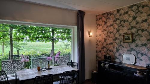 City Farmer Amsterdam Guesthouse, Bed, Bike and Breakfast Hotel in Amsterdam