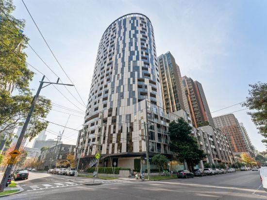 Mega Style Apartments Kings Domain Hotel in Southbank