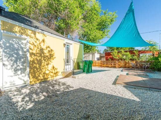 Charming Family 2BR Midtown Reno - Pets Welcome Hotel in Reno
