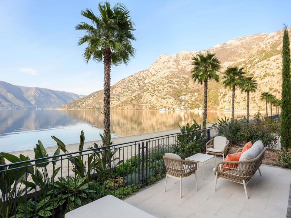 Mövenpick Hotel & Residences Teuta Kotor Bay (Q2 2026) Hotel in Kotor Municipality