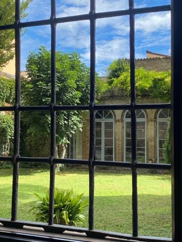 Palazzo Farini Bed & Breakfast Hotel in Ravenna