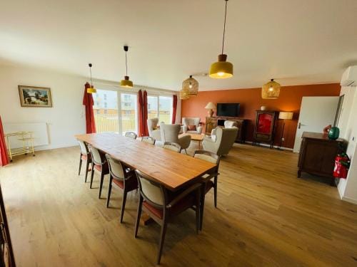 Studio dans residence avec salon et cuisine partages - 402 Hotel in Normandy
