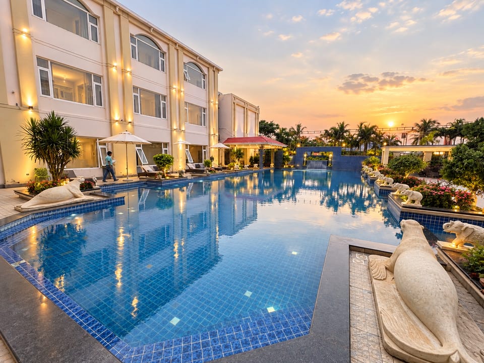 Swimming pool