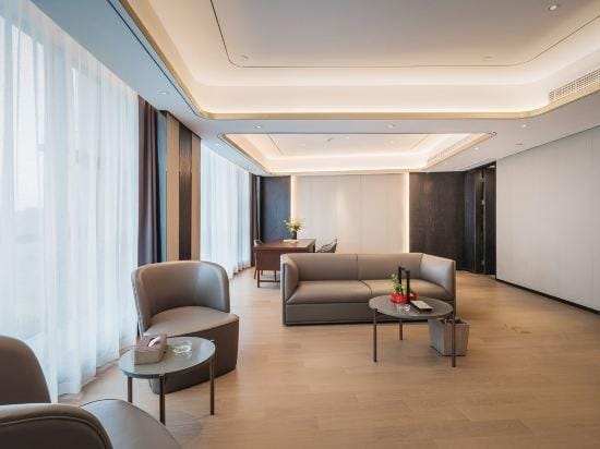 Tonglu Yunyinxi'an International Hotel Hotel in Hangzhou
