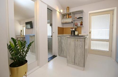 Swan City Apartment & Room Hotel in Šibenik