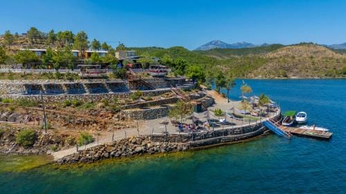 Bujtina Sarda Hotel in Montenegro