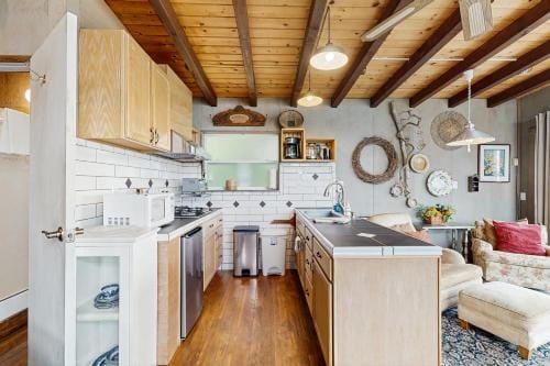 Headlands Cove - Artist's Studio Hotel in Mendocino