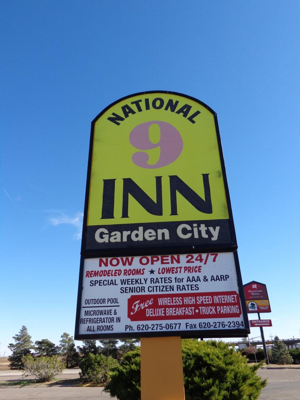 National 9 Inn Motel in Garden City