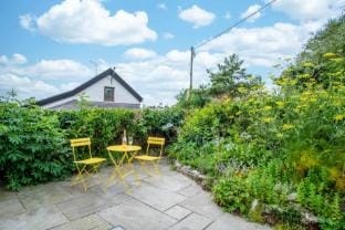 Fern Bank - 5 Bedroom House - Horton Hotel in Wales