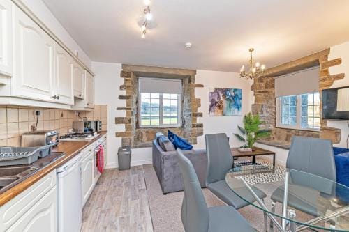Scosthrop - Bridge End Mill by Guestz Hotel in Giggleswick