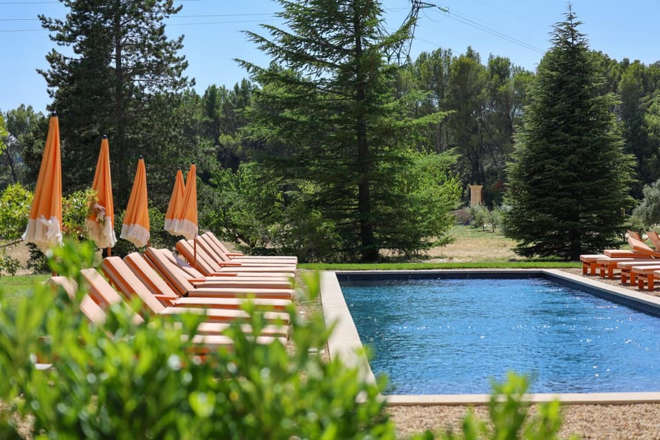 Domaine Robert Hotel in Rognes