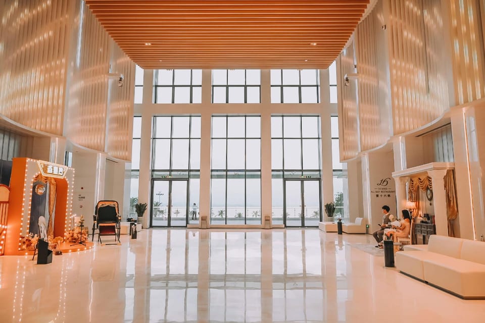 The PATA Hotel Zhuhai Hotel in Guangdong