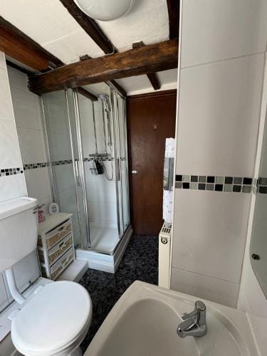 Vesna Affordable comfort Hotel in Wales