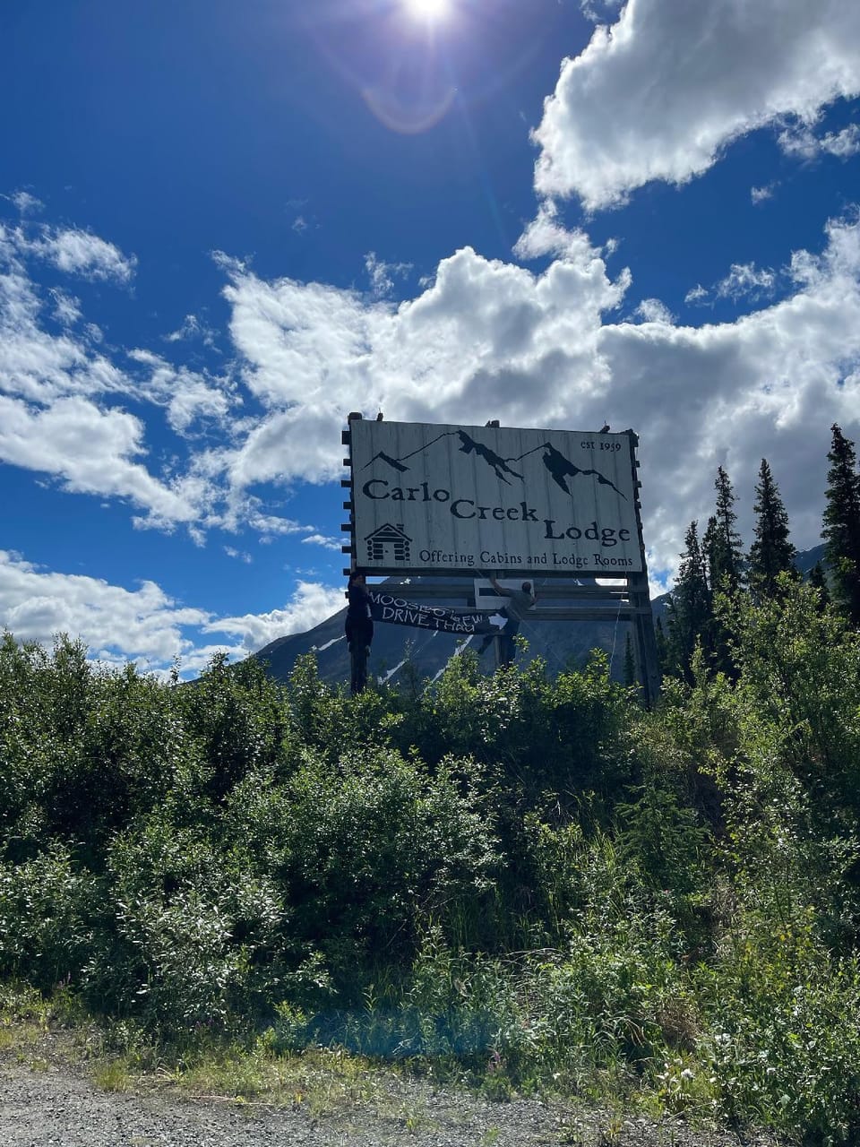 Carlo Creek Cabins - Campsite Hotel in McKinley Park