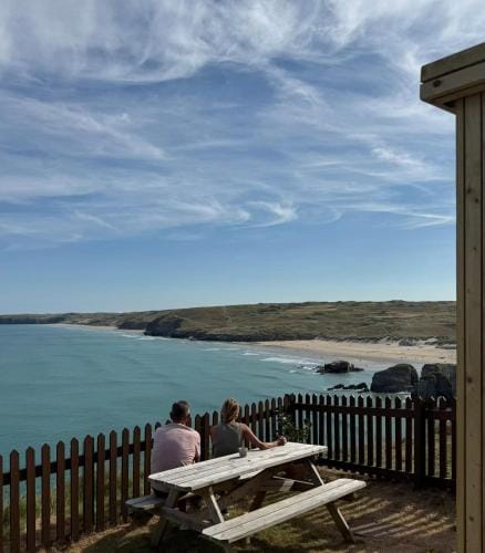 Droskyn Lookout Hostel in Perranporth