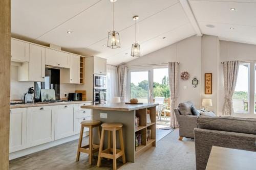 2 Bed in Upton oc-h32761 Lodge in Ryde