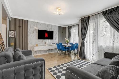 Modern 2-Bed Flat with Balcony in Central London Hotel in London Borough of Southwark