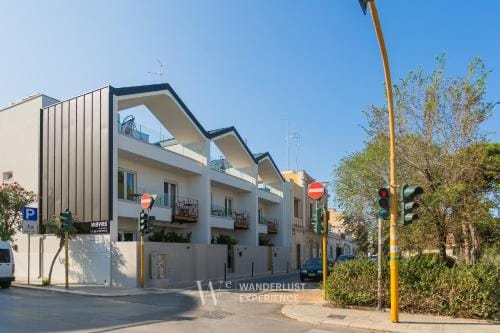 Wanderlust Experience Waves Lux Apartments Hotel in Bari