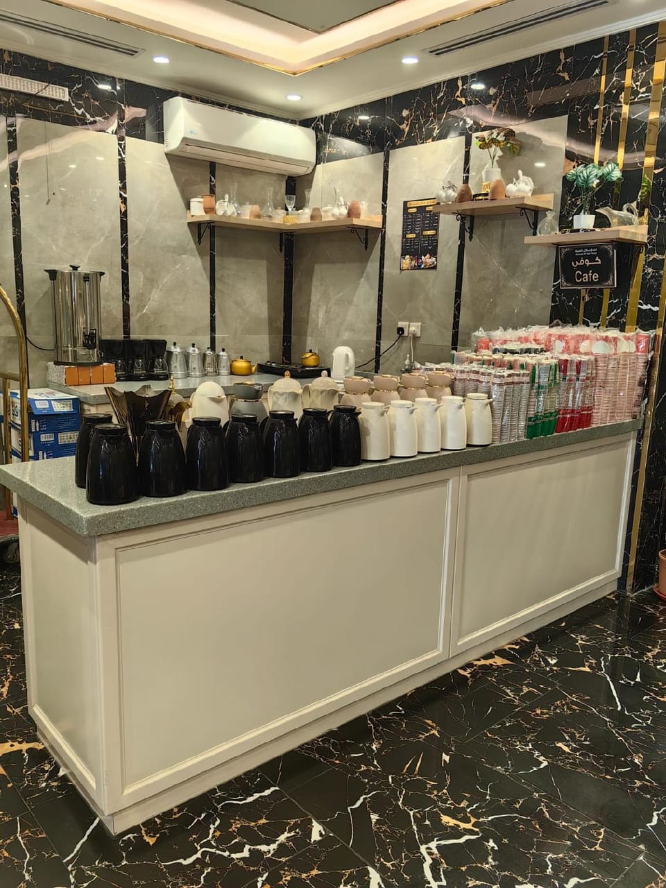 Manazel Al-Dhaif Serviced Apartments Apartment hotel in Medina