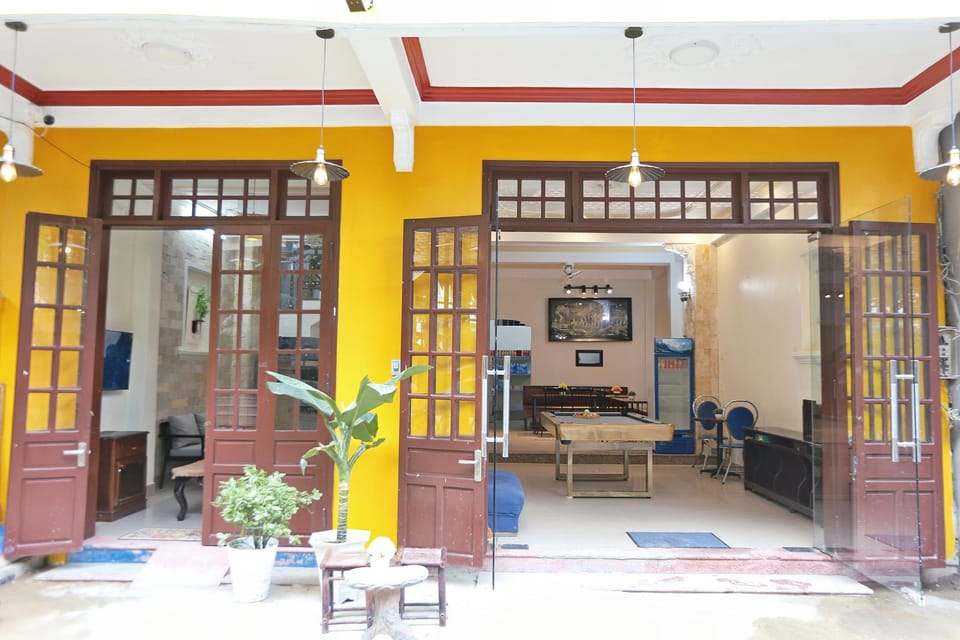 Hue Imperial Hostel Hotel in Laos