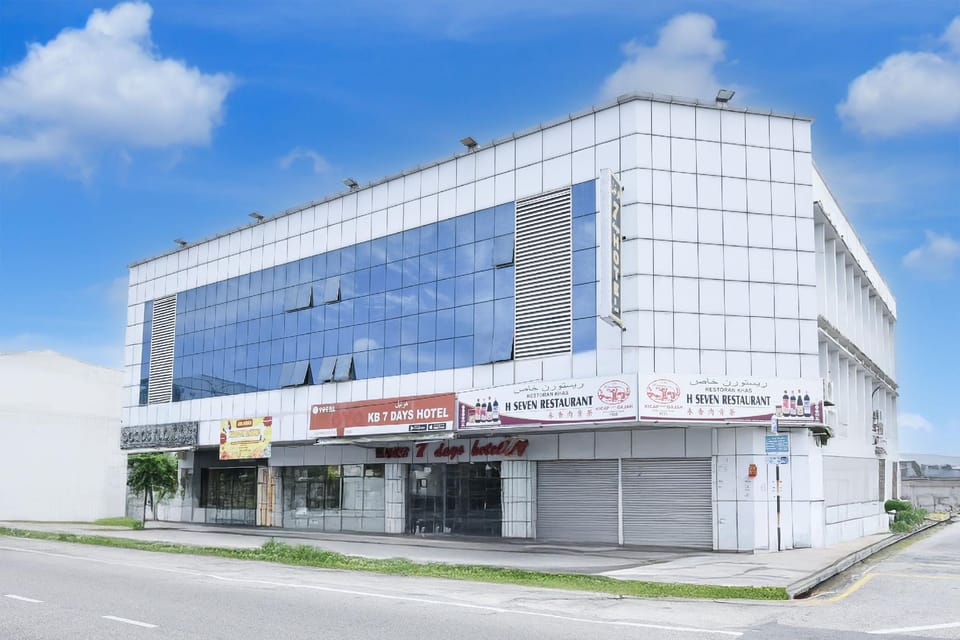 Hotel O KB Near Siti Khadijah Market Formerly KB 7 Days Hotel in Malaysia