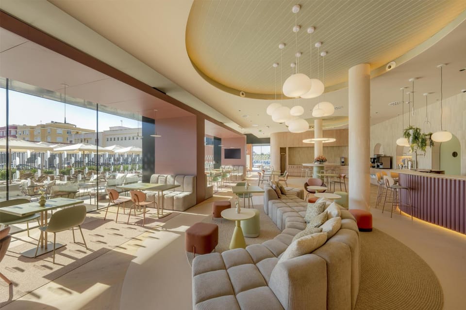 Bar/lounge
