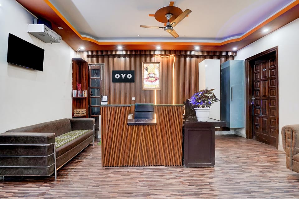 Super Hotel O Raj Mahal Hotel in Gurugram