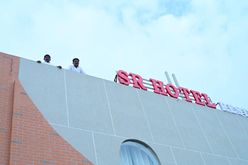 SR Hotel Restaurant & Cafe Hotel in Rajasthan
