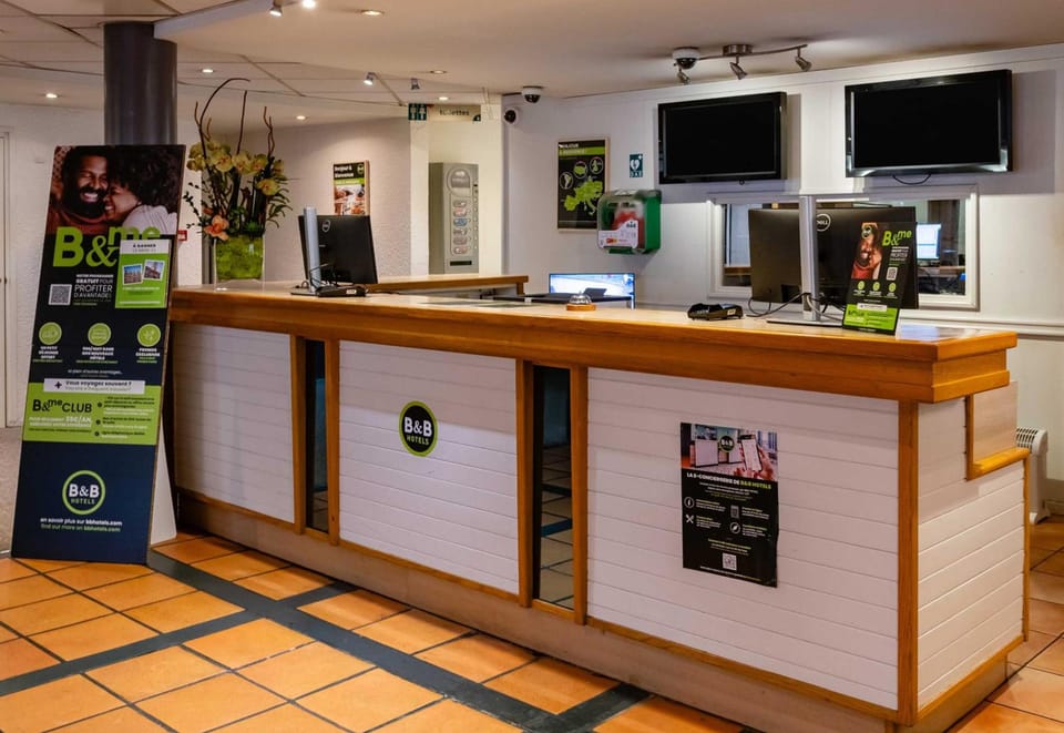 B&B HOTEL Grenoble Universite 2 Hotel in Meylan