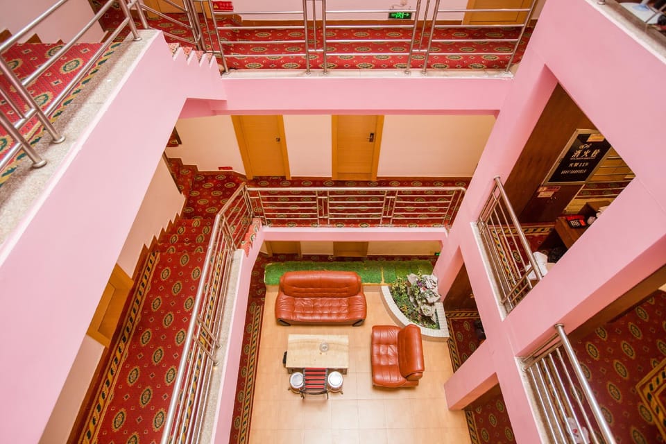 Yimi Hotel Guangzhou Donghu Subway Station Pearl River Night Cruise Wharf Hotel in Guangzhou