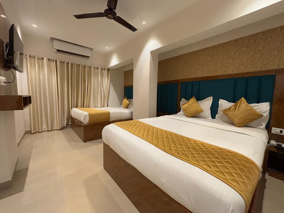 Hotel Crystal Palace Hotel in Mumbai