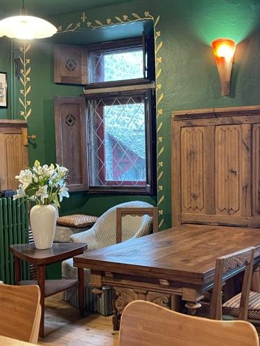 Le Manoir des Remparts de Besse Hotel in Besse-et-Saint-Anastaise