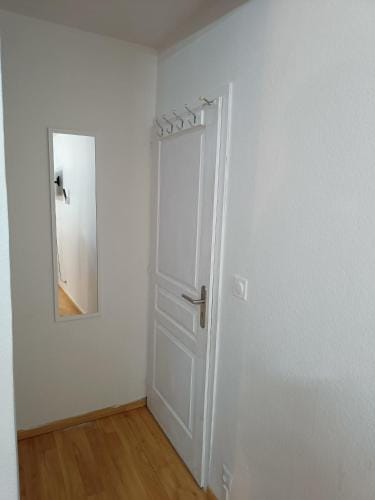 Grande chambre d'hote - 5 mins Gare Annemasse Hotel in Annemasse