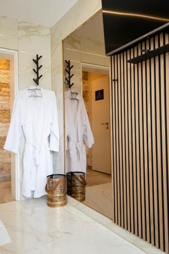 Suites Aix la Chapelle, Exclusive Apartments, Wellness and more, Aachen Eilendorf Hotel in Aachen