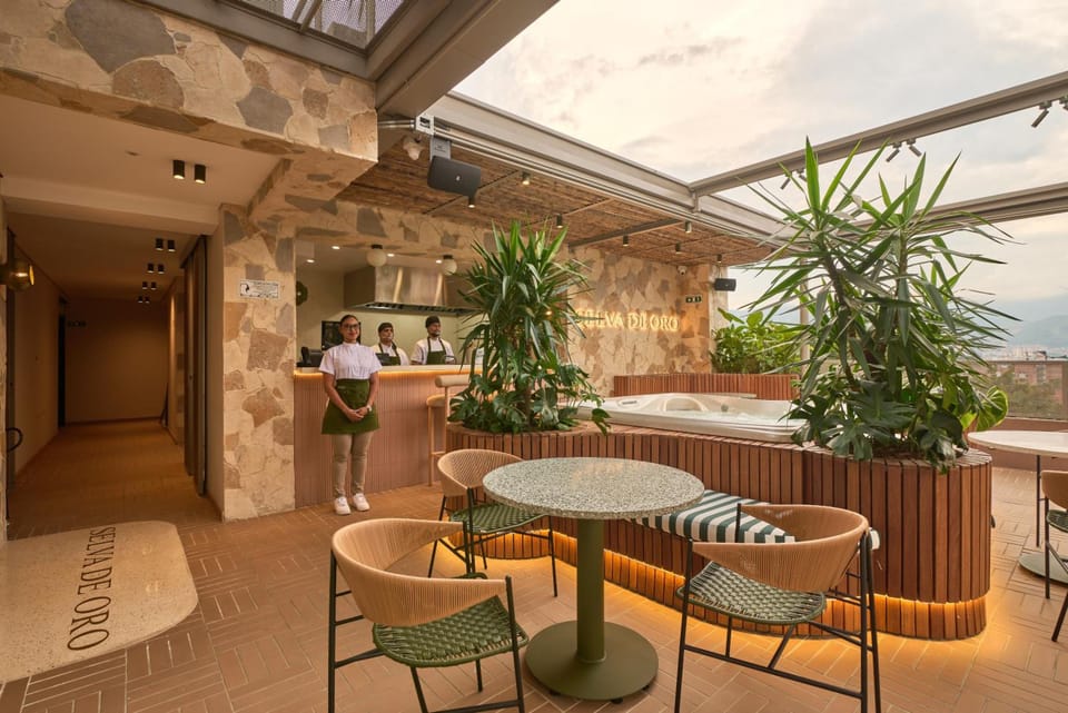 Bar/lounge