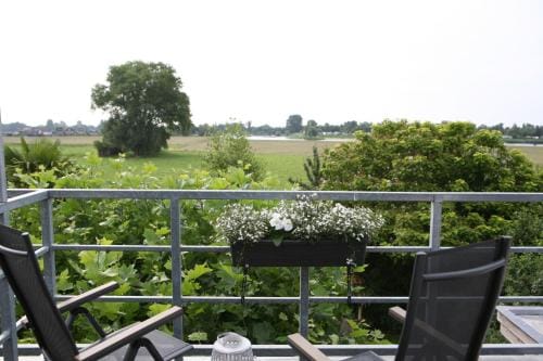 Prins van Poederoijen Hotel in North Brabant (province)