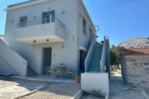 Karivaliko Hotel in Decentralized Administration of the Aegean