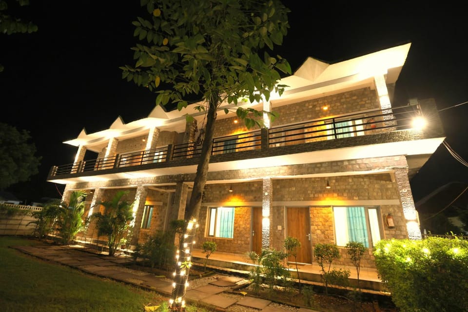 Aranya Resort & Suites By Shivaneel Hospitality  Hotel in Uttarakhand