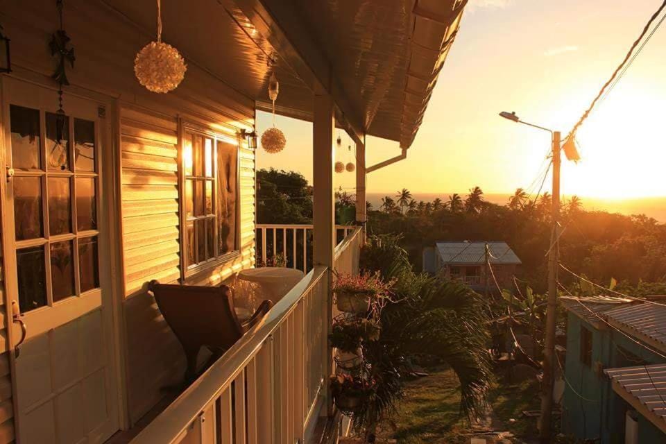 Posada Nativa Atardecer Isleno Inn in La Loma