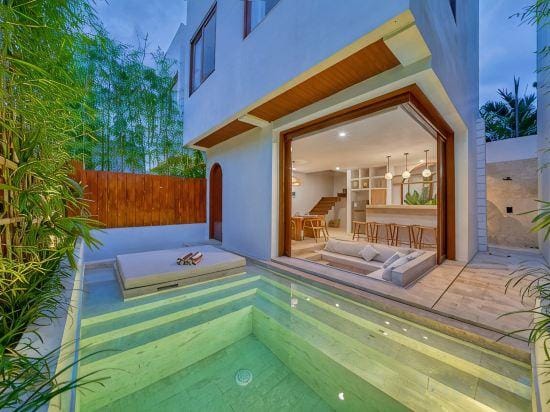 Villa Gloria 2BR Canggu Hotel in North Kuta