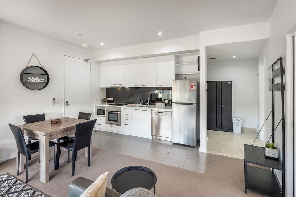 Bellerive Quay - 2 Bedroom Apartment Hotel in Bellerive