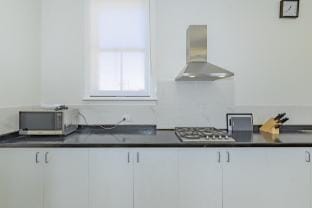 4 Bedroom House - Hobart CBD - Parking Hotel in Hobart
