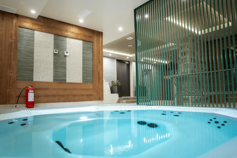 Hot tub