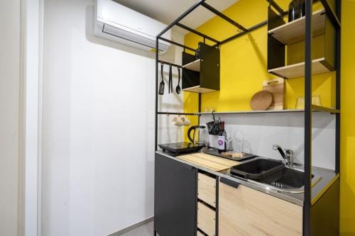 Dimora dei Colori - Yellow Light Hotel in Bari