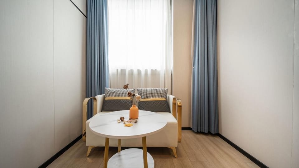 Platinum Hotel (Qujiang Branch) Hotel in Zhejiang