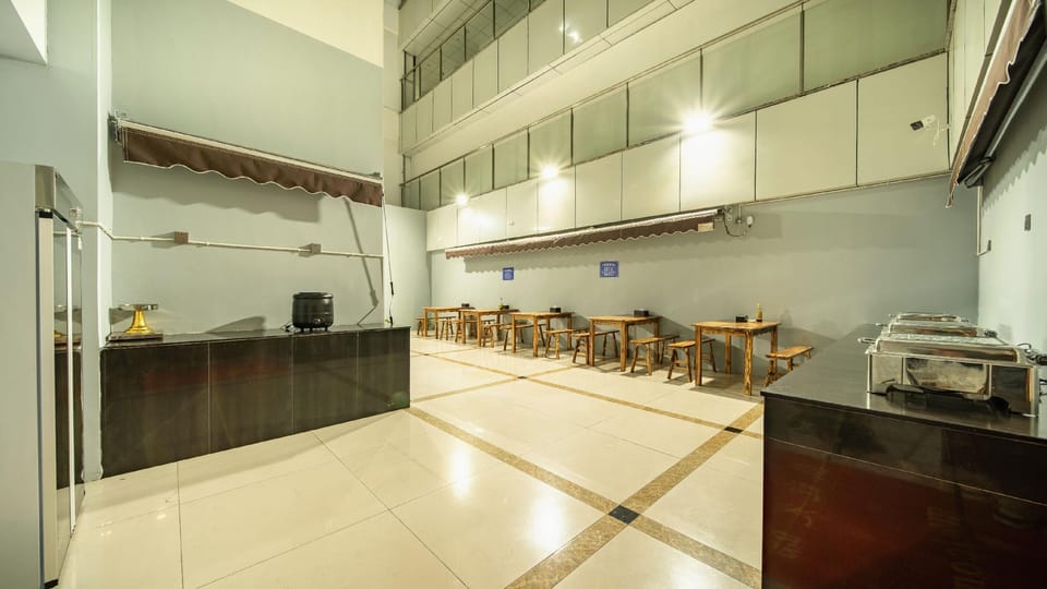 Platinum Hotel (Qujiang Branch) Hotel in Zhejiang